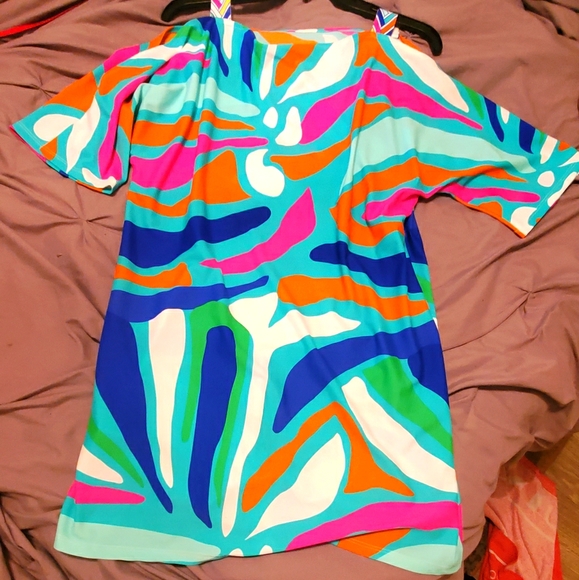 Colorful dress!